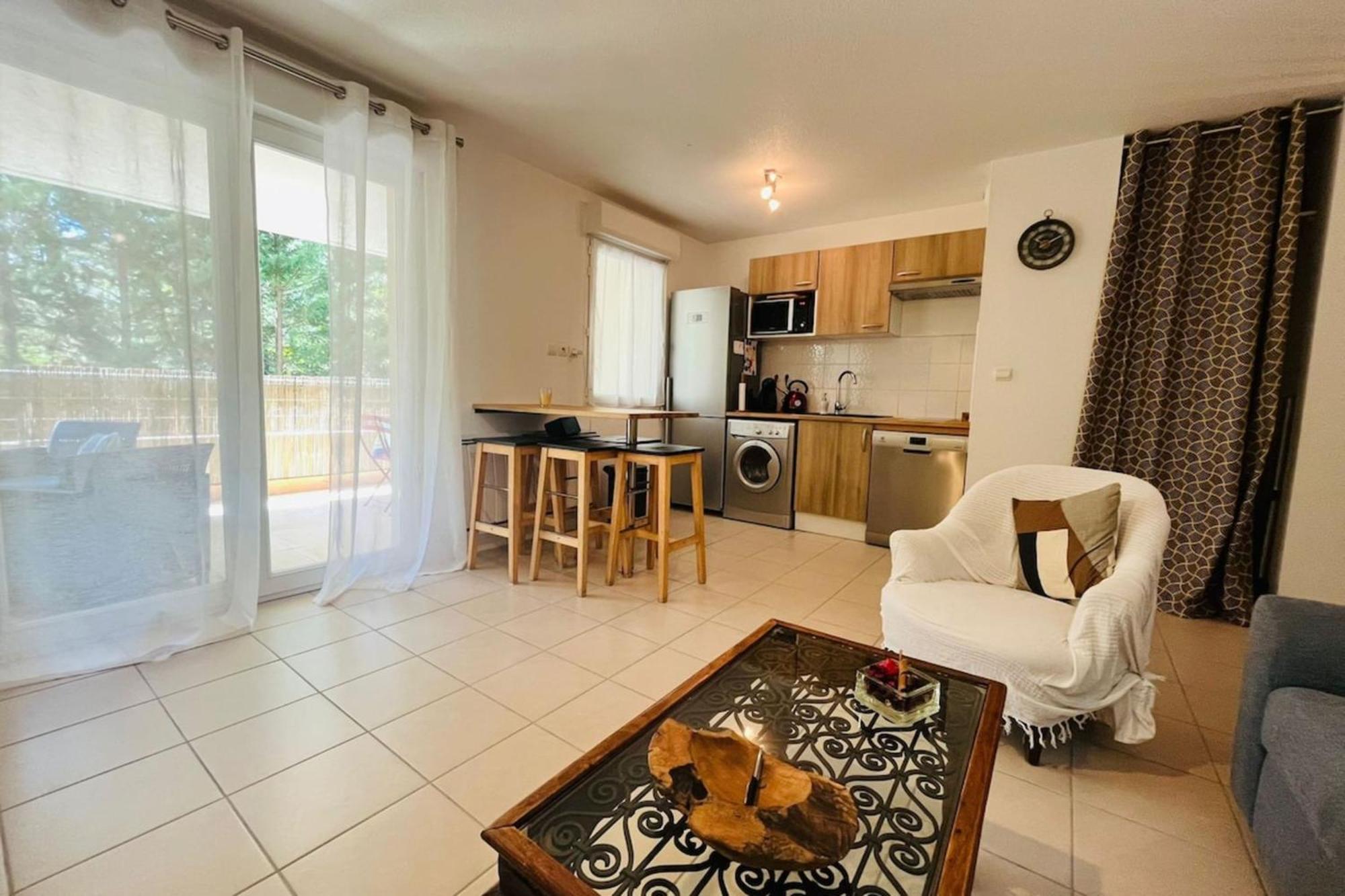 Le Rimini Terrasse Wifi Parking Prive Apartment Narbonne Exterior photo